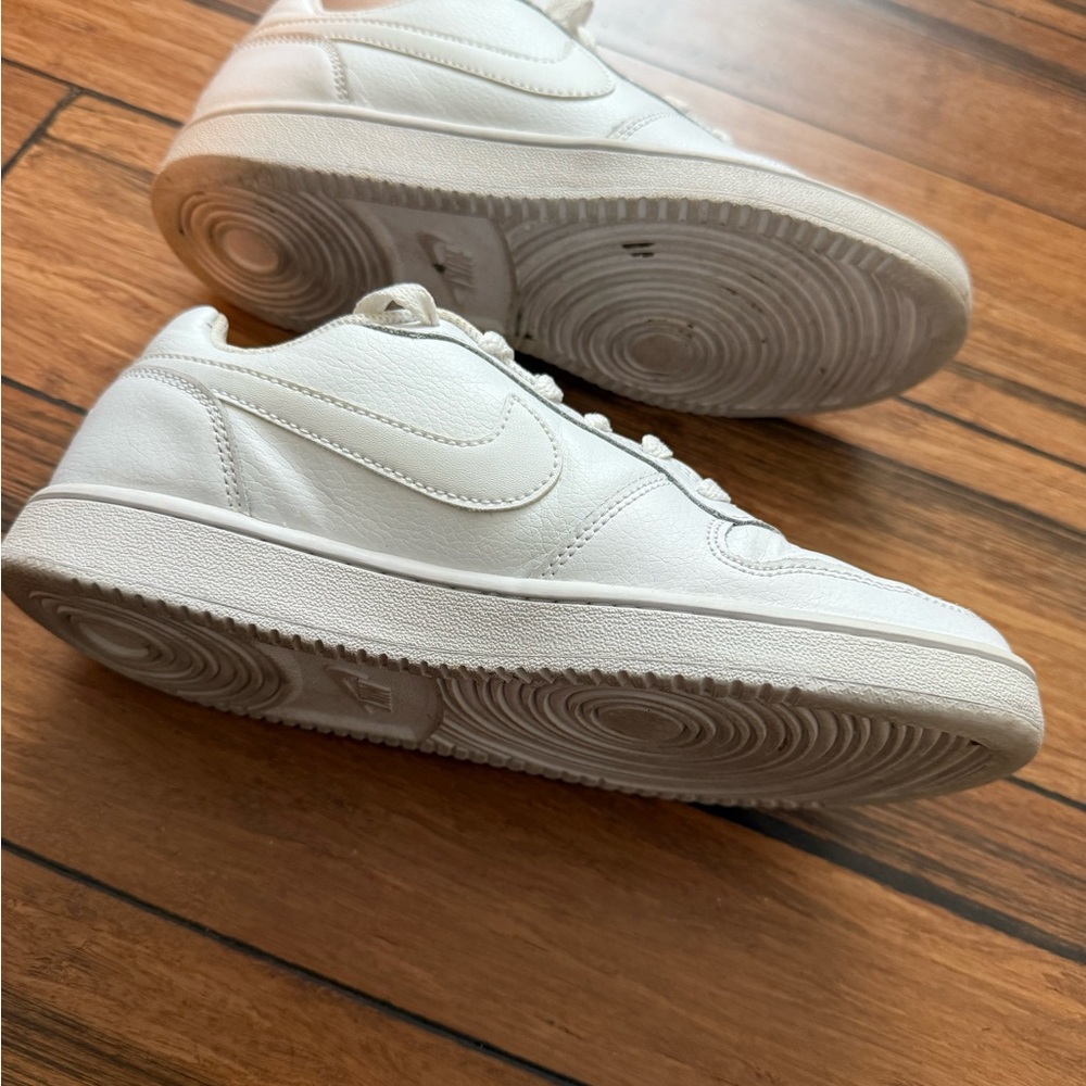 Nike Ebernon Low Sneakers in White - Picture 9 of 10